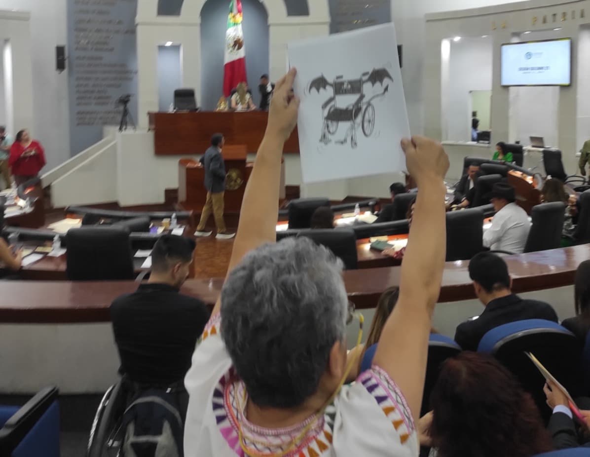 Reelige Congreso a presidenta de la CEDH en medio de protestas