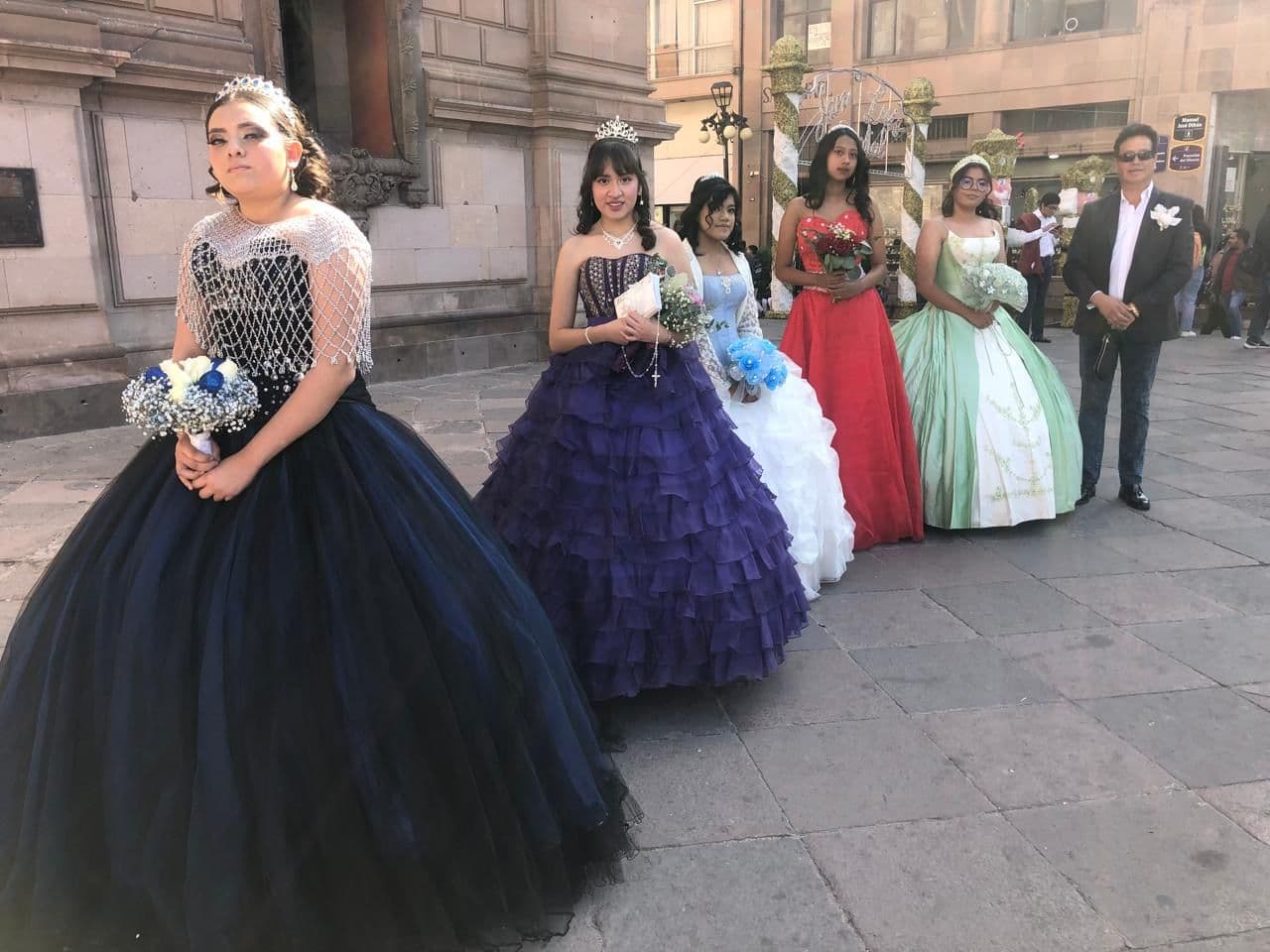 Lanza DIF Municipal segunda edición de Mis XV en SLP