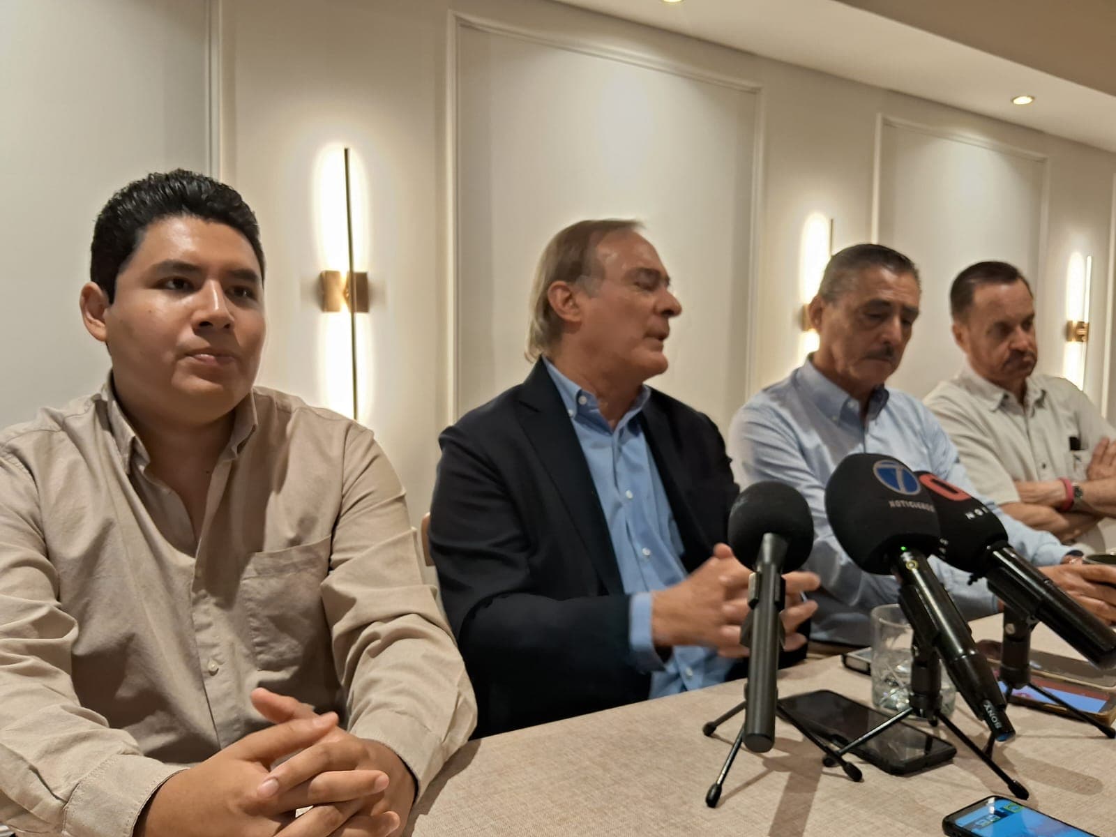 Denuncia Juan Pablo Castañón falta de apoyo federal a la inversión local en SLP