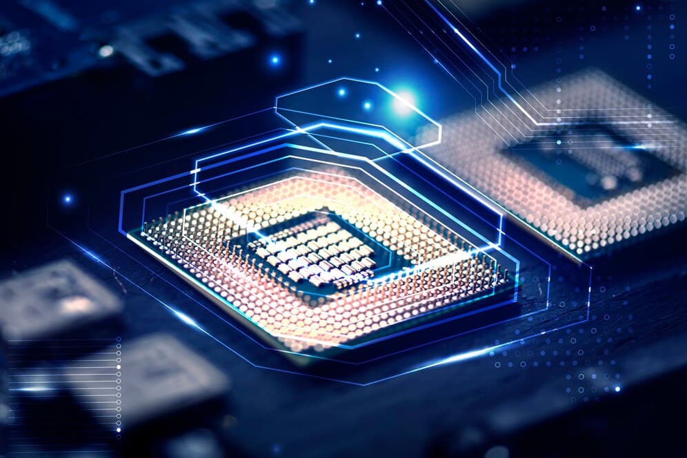 Reimpulsa Intel su rumbo con autocrítica y escucha activa