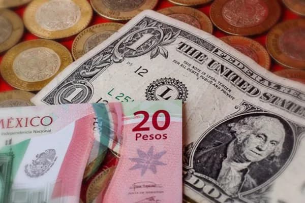 Peso mexicano pierde terreno ante tensión comercial