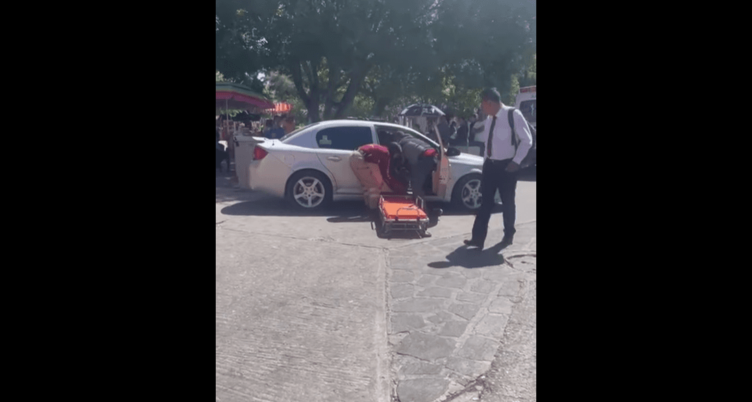 Abandonan vehículo con impactos de arma de fuego en Santa María del Río