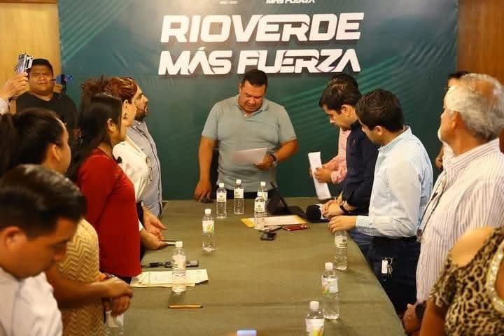 Denuncian regidores de la oposición en Rioverde falta de pagos