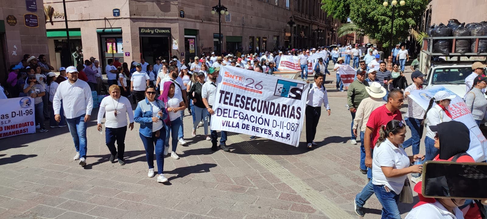 Gobierno cede ante presión del SNTE Sección 26