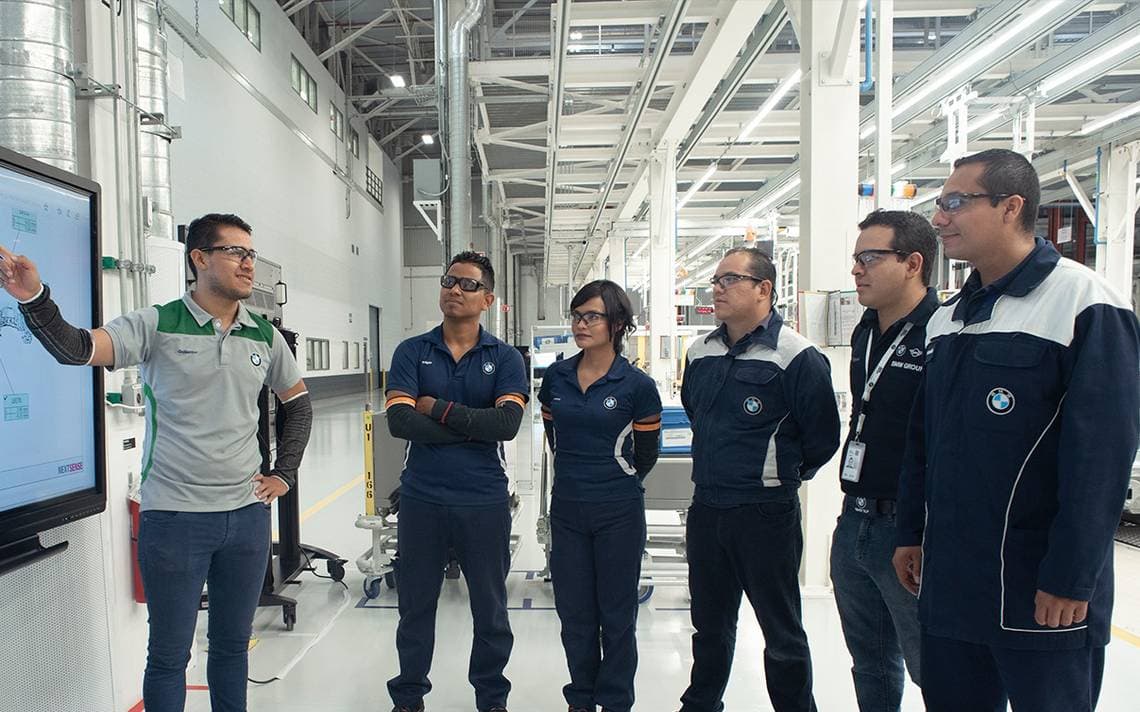 Respalda Cuauhtli Badillo aplicación gradual de la jornada laboral de 40 horas