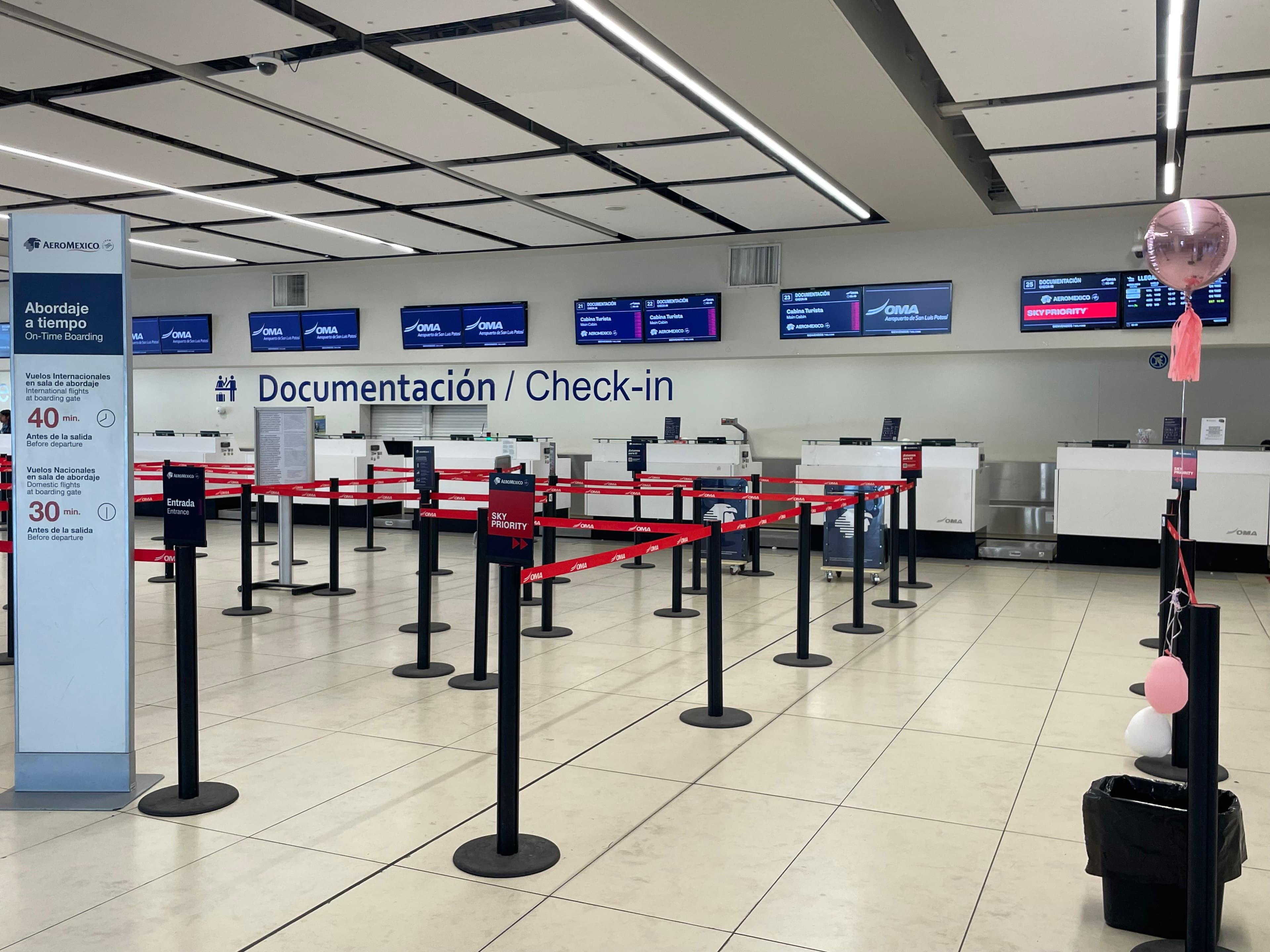 Registra aeropuerto de SLP caída en pasajeros pese a incremento del OMA