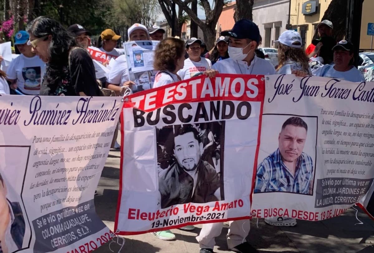 Toman madres buscadoras calles de SLP exigiendo justicia