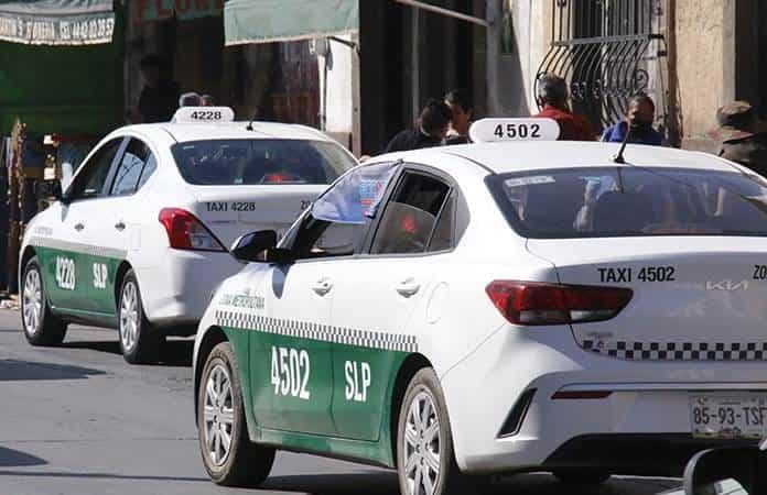 Cazará SCT Estatal a Ubers durante operativos en la Feria Nacional Potosina