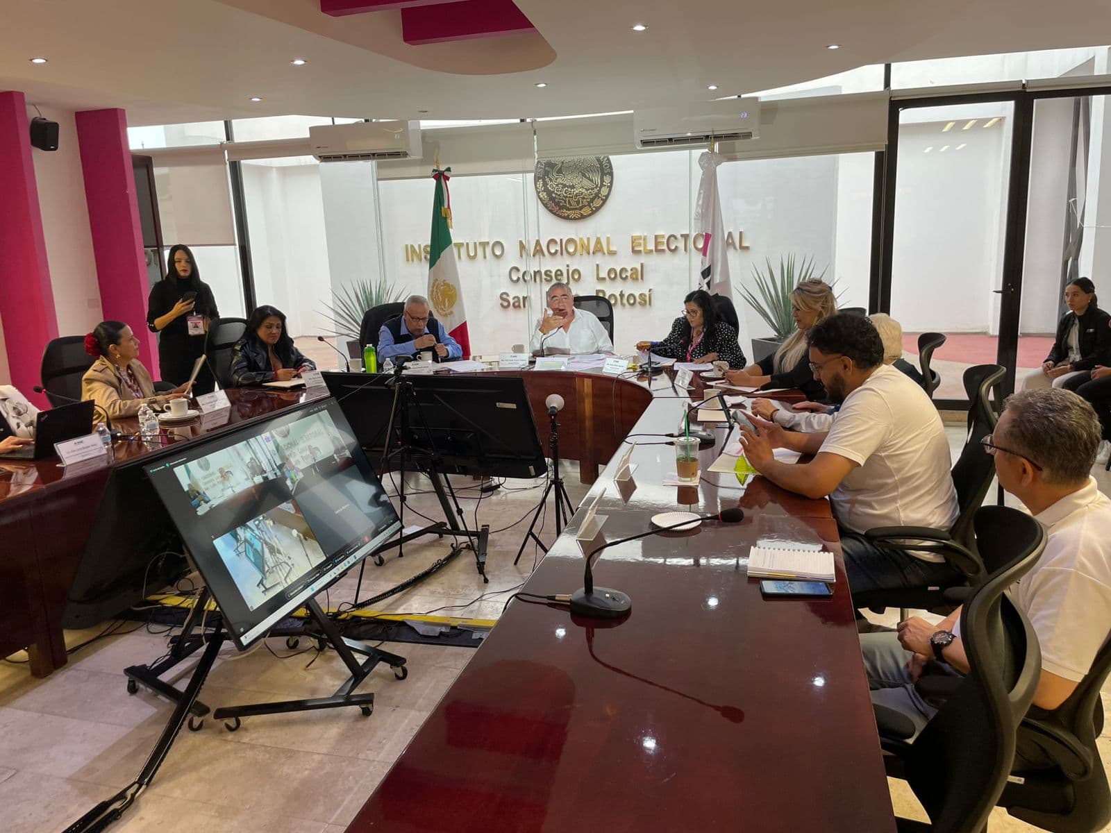 Lluvias cierran seis casillas en SLP y alteran jornada electoral