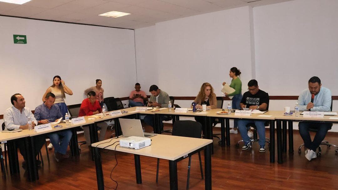 Cabildo aprueba convocatoria para el Premio Municipal de la Juventud 2025