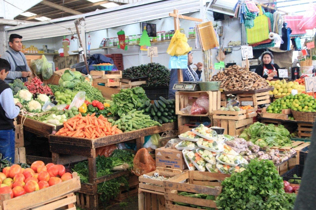 Refuerzan medidas contra la contaminación en mercados municipales de SLP
