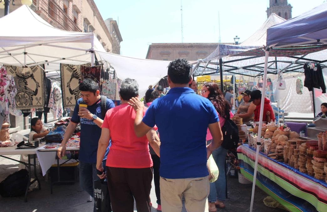 Intensifica Ayuntamiento acciones para regular el comercio informal