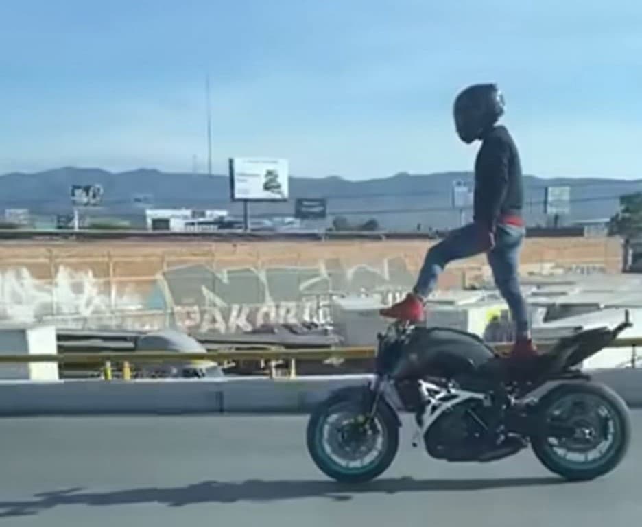 Intercepta SSPC a grupo de motociclistas que ponían en riesgo su vida y la de los potosinos