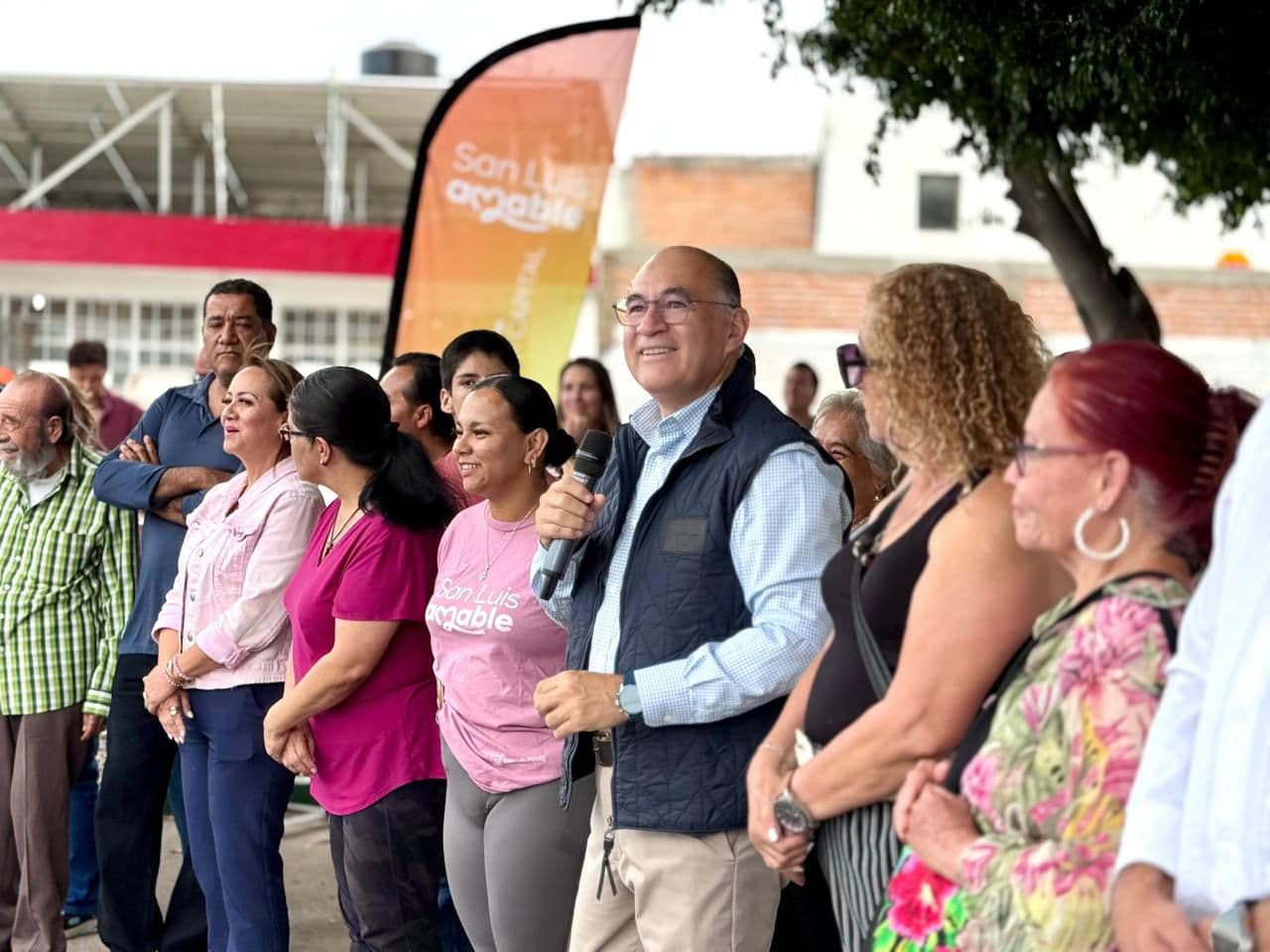 Anuncia presidente municipal Enrique Galindo rehabilitación de la Av. Granjas