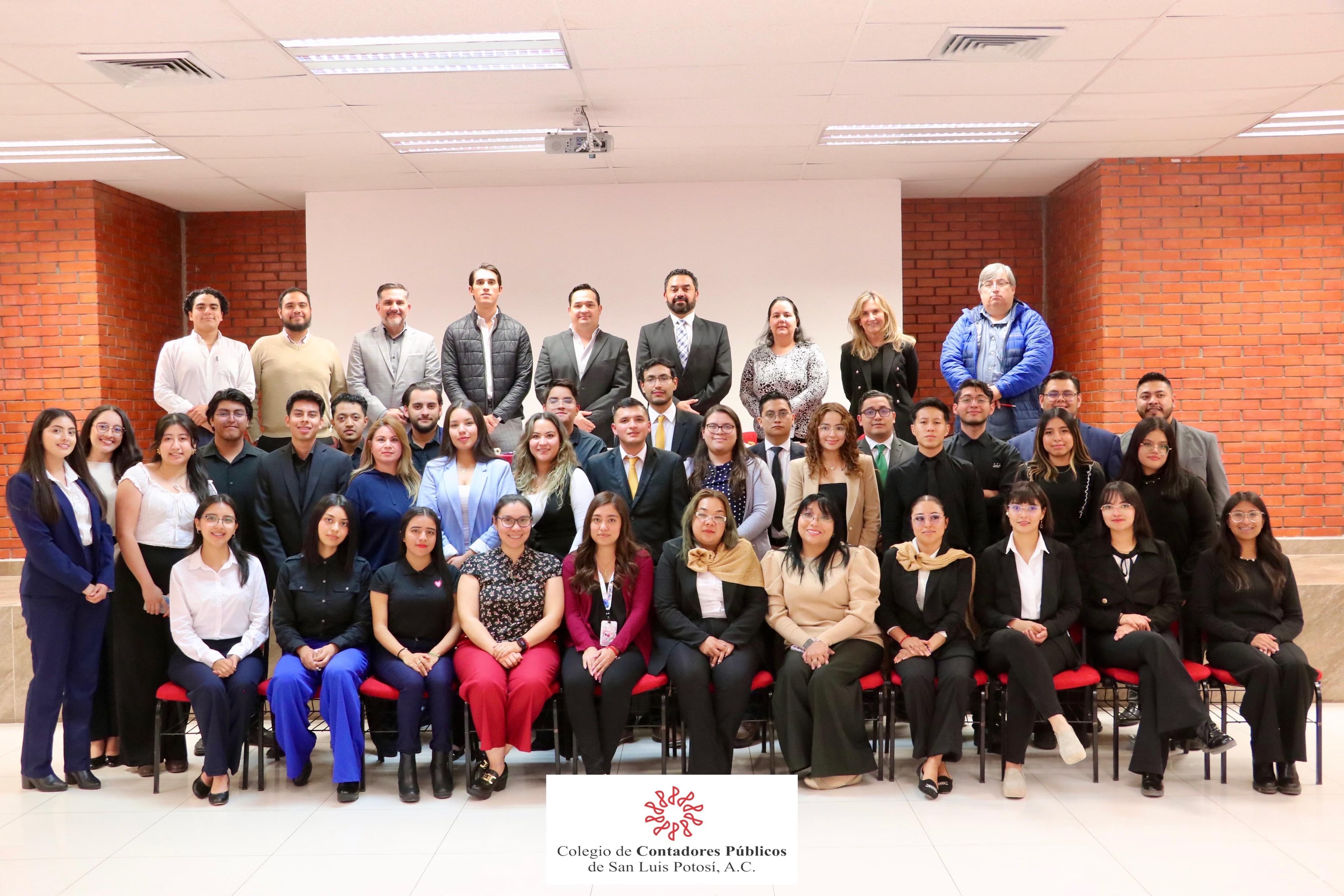 Realizan maratón estudiantil sobre prevención de lavado de dinero en SLP