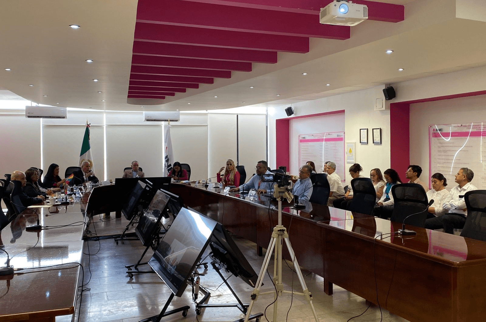 Investigan autoridades electorales 28 irregularidades postelectorales en SLP