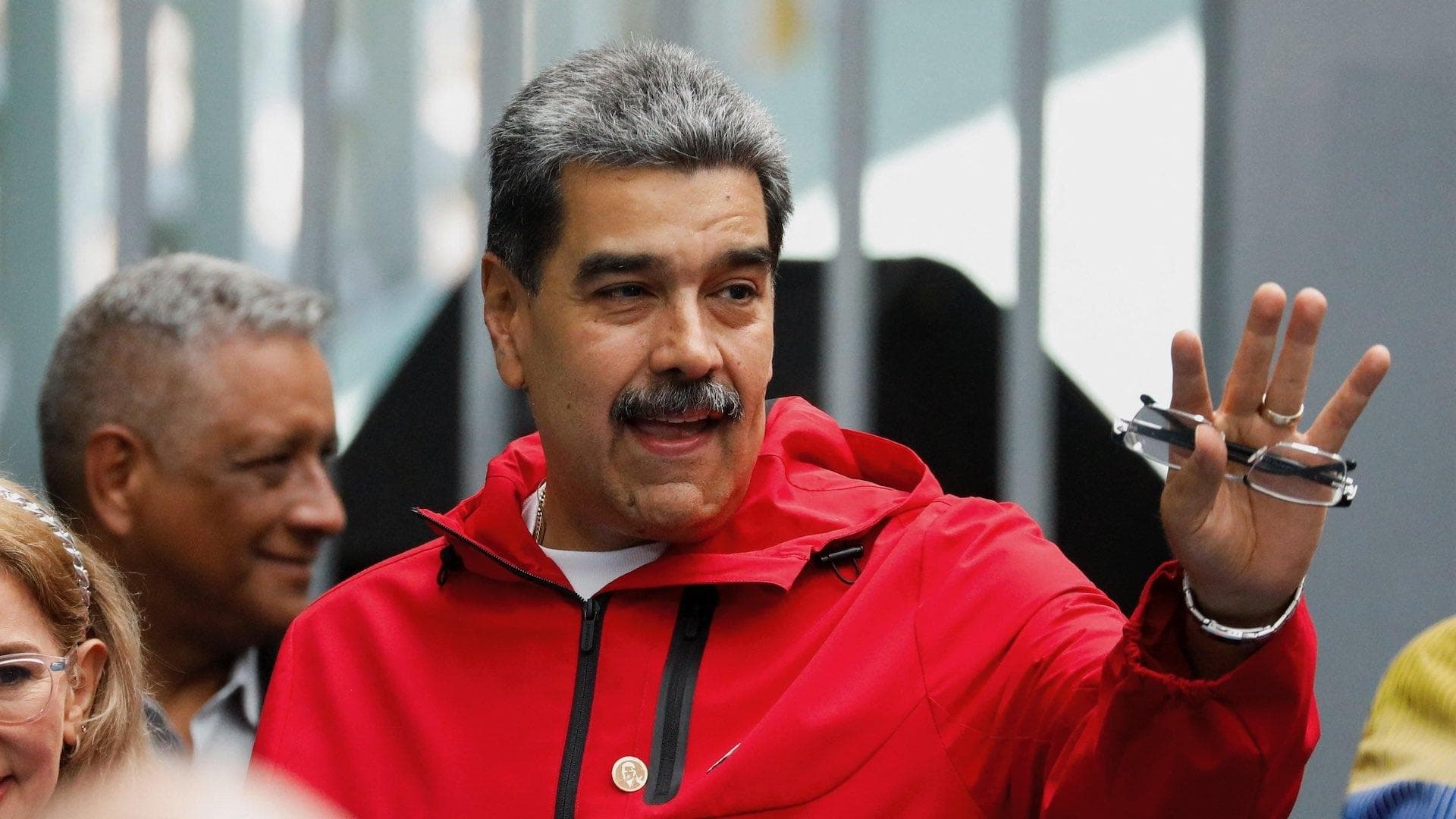 Ofrece EU 25 millones por Maduro