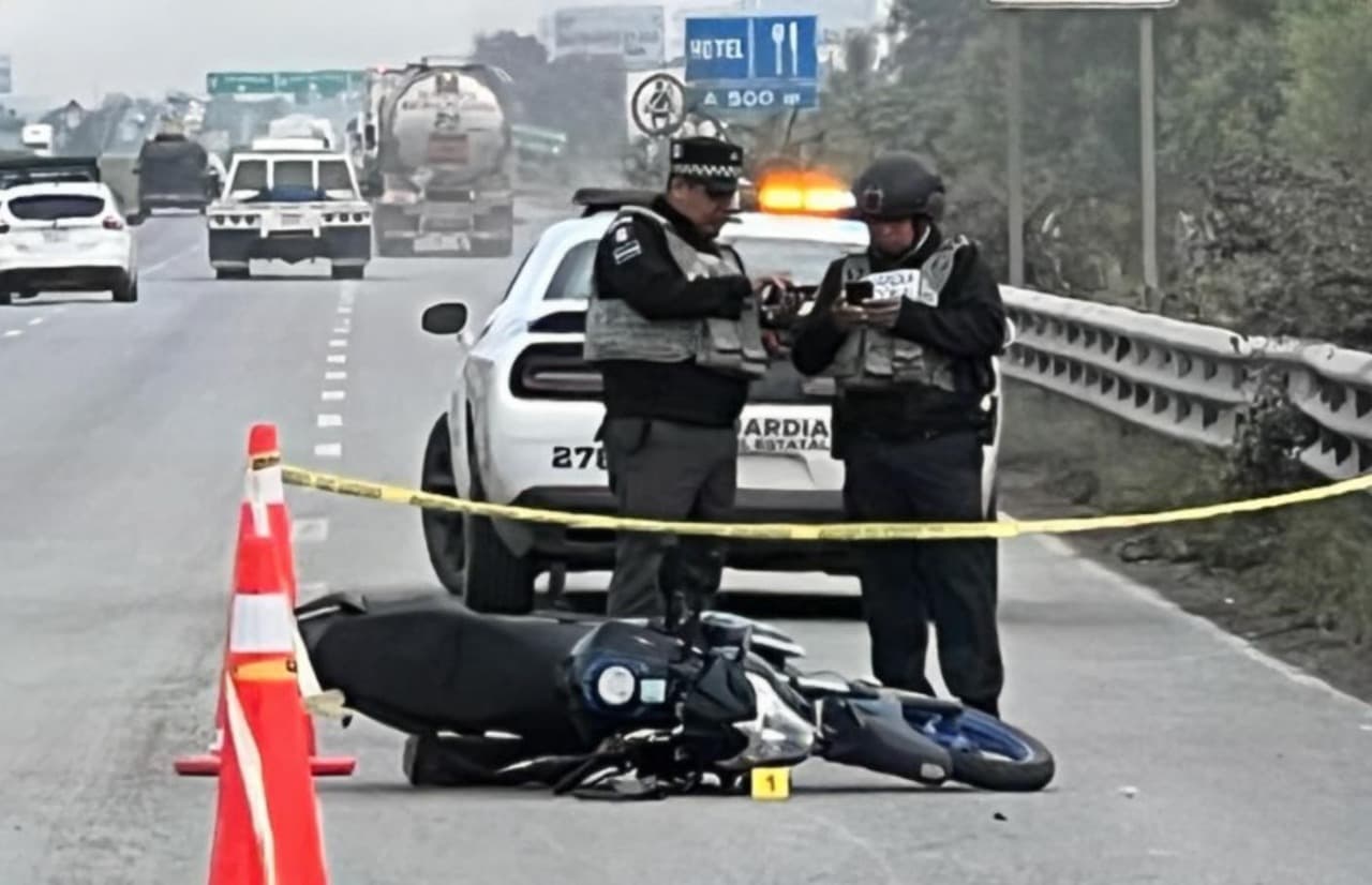 Muere motociclista en percance sobre la carretera 57