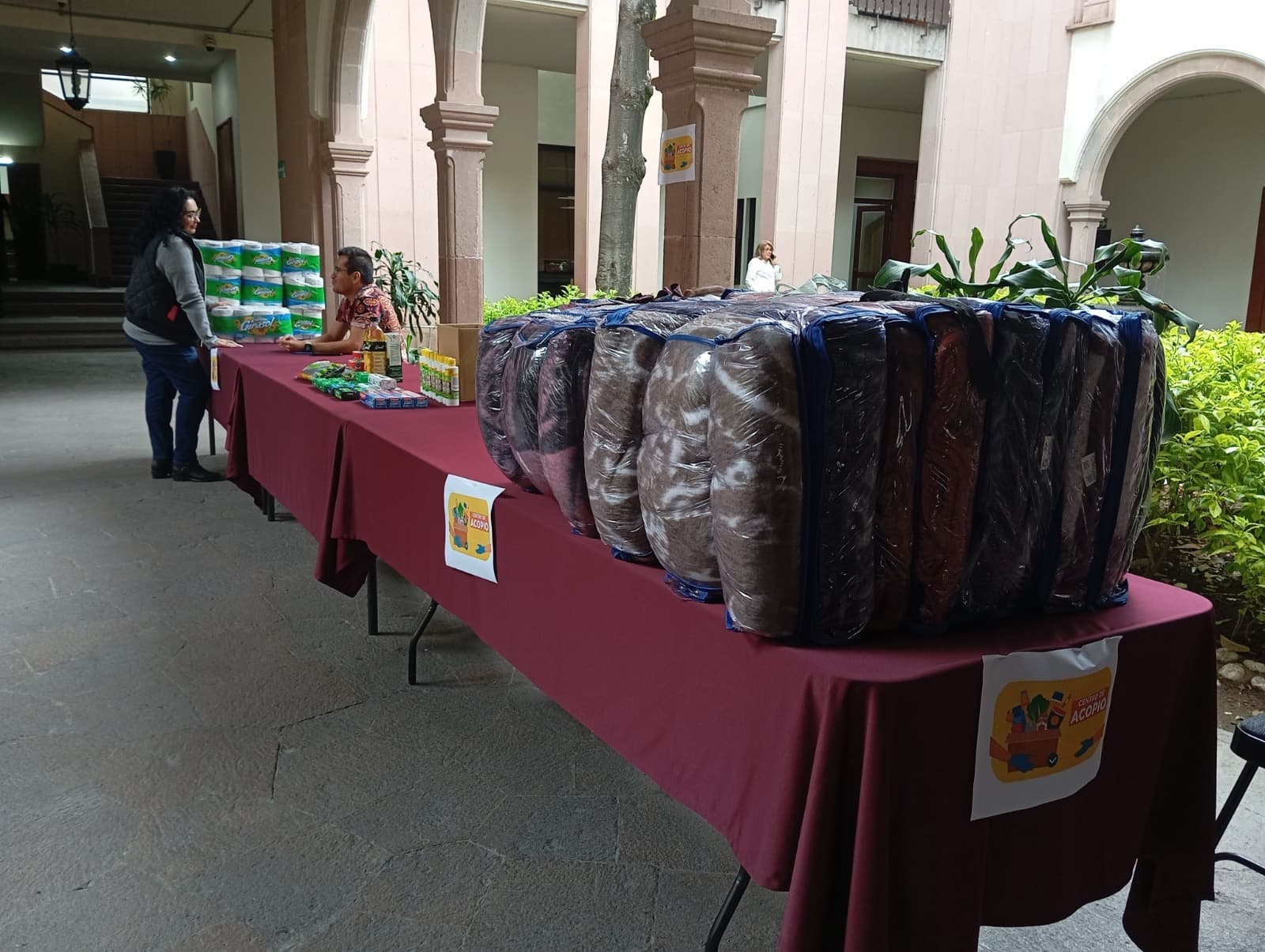 Habilita Congreso centro de acopio para damnificados de la Huasteca