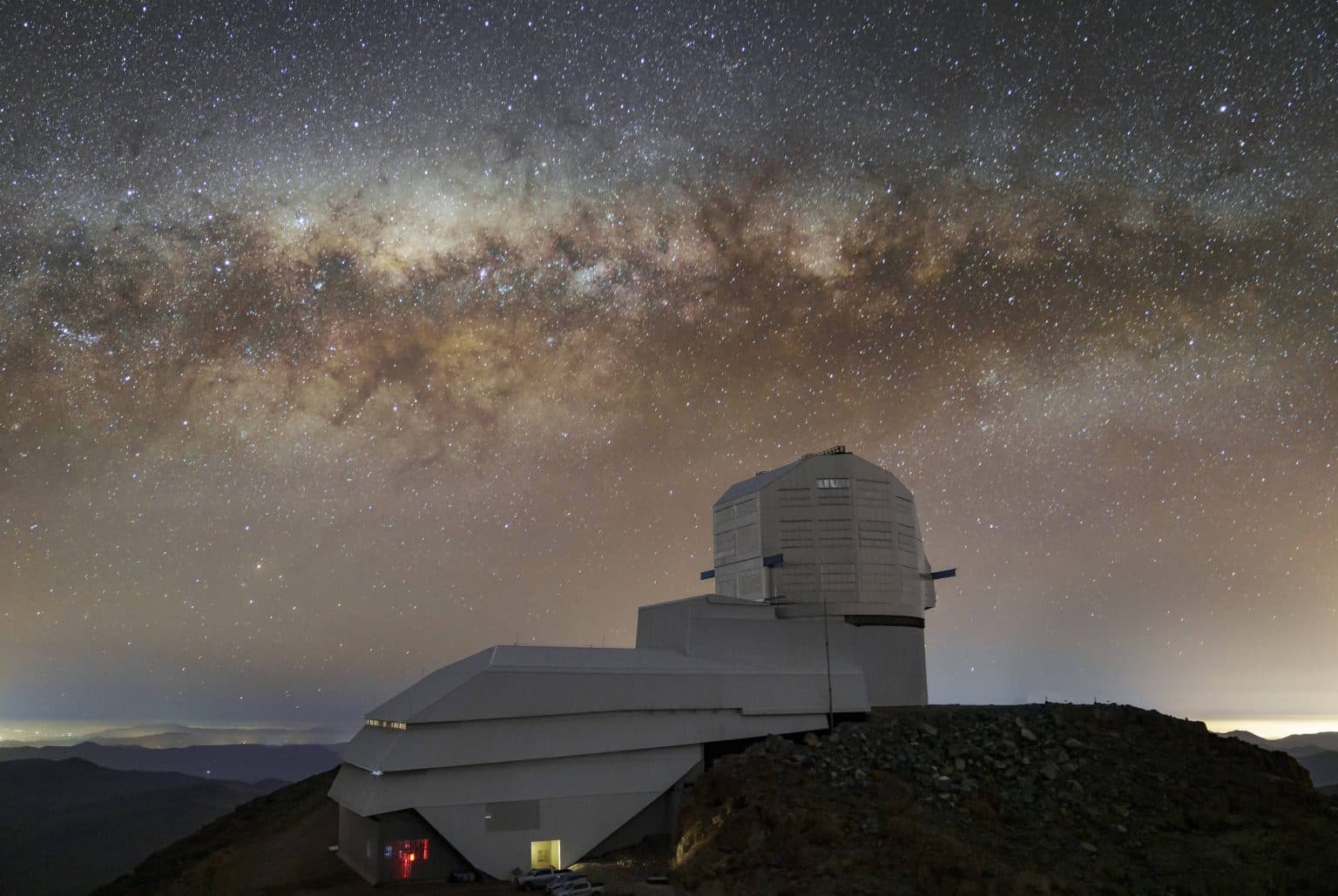 Atestigua UASLP primera imagen tomada por nuevo telescopio en Chile