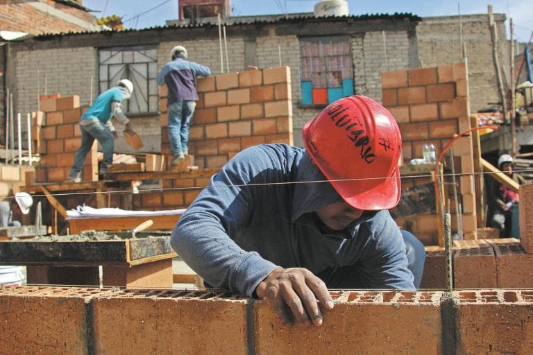 Disminuye actividad de la construcción un 32% respecto al año anterior