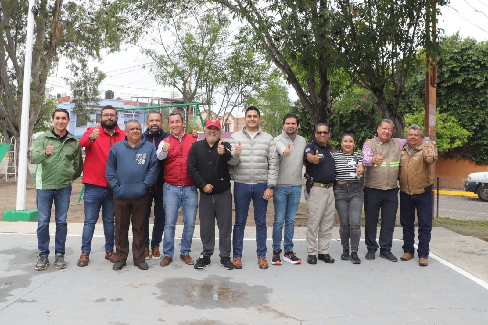 Se unen autoridades municipales y vecinos en pro de la Col. San Ángel