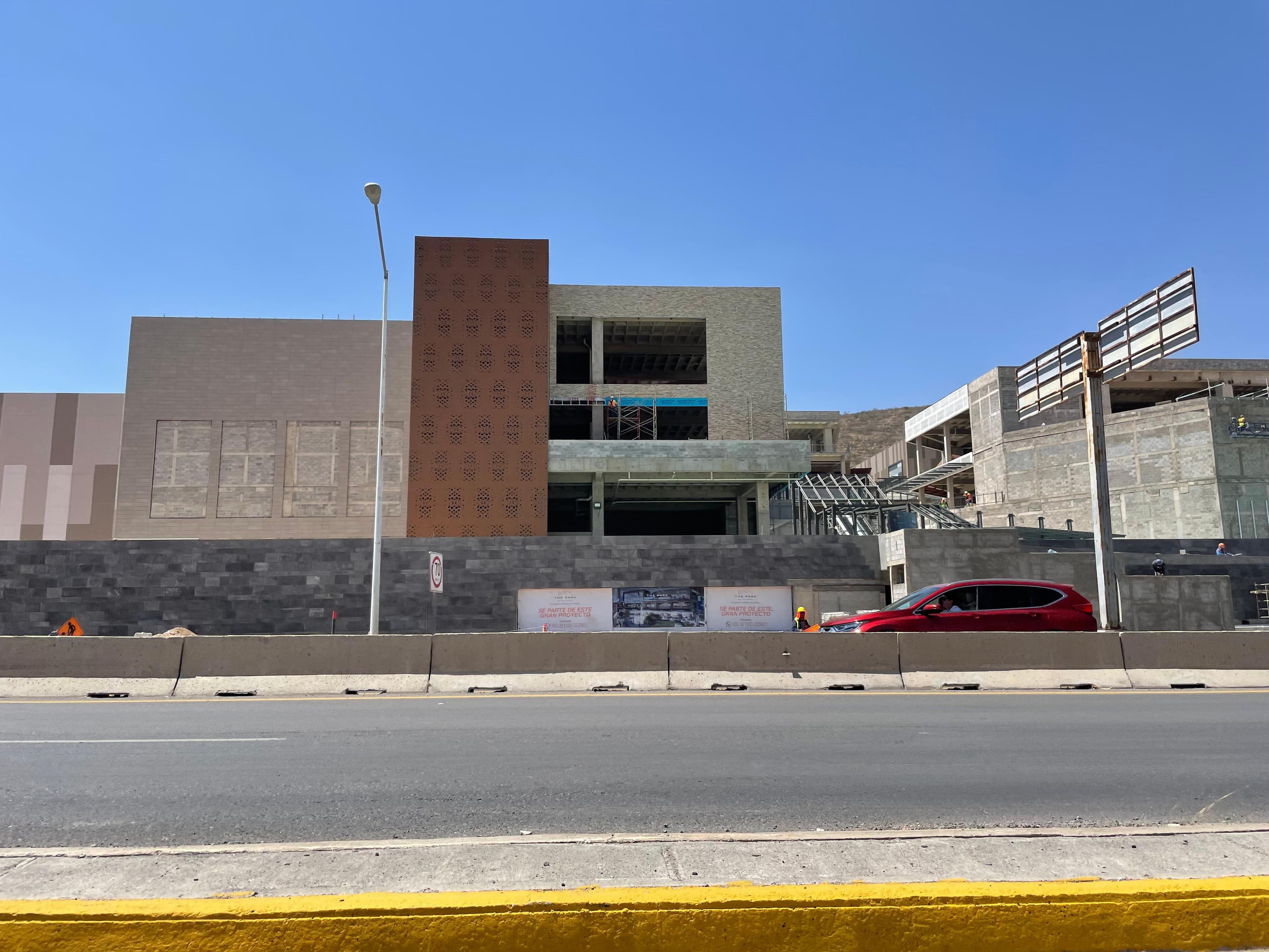 Mantiene expansión el sector inmobiliario comercial en SLP