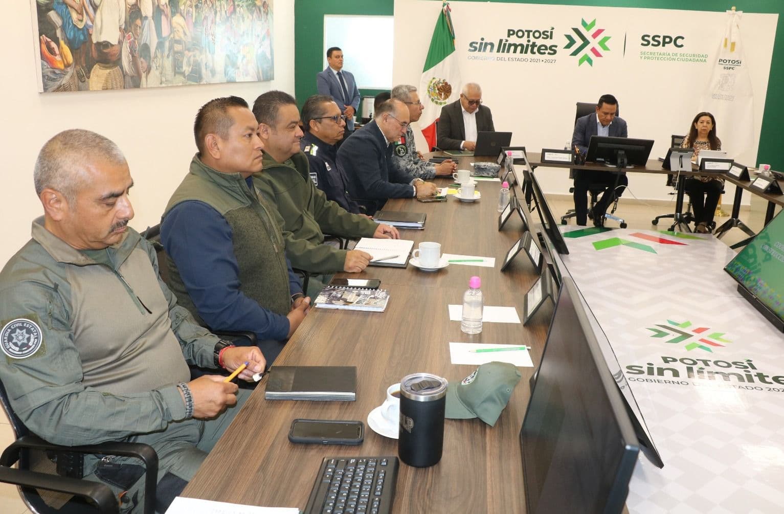 Galindo refuerza estrategia de seguridad en reunión con autoridades estatales y federales