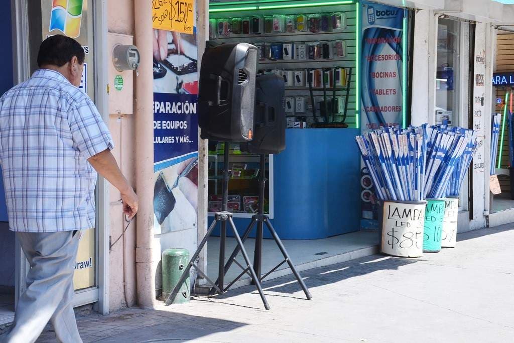 Comercios de la capital cumplen normas de ruido