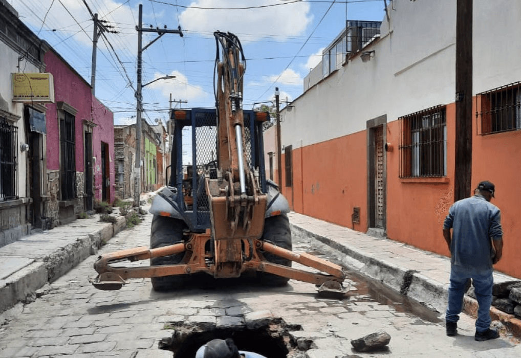 Antigüedad de drenajes es la principal causa de colapsos y socavones