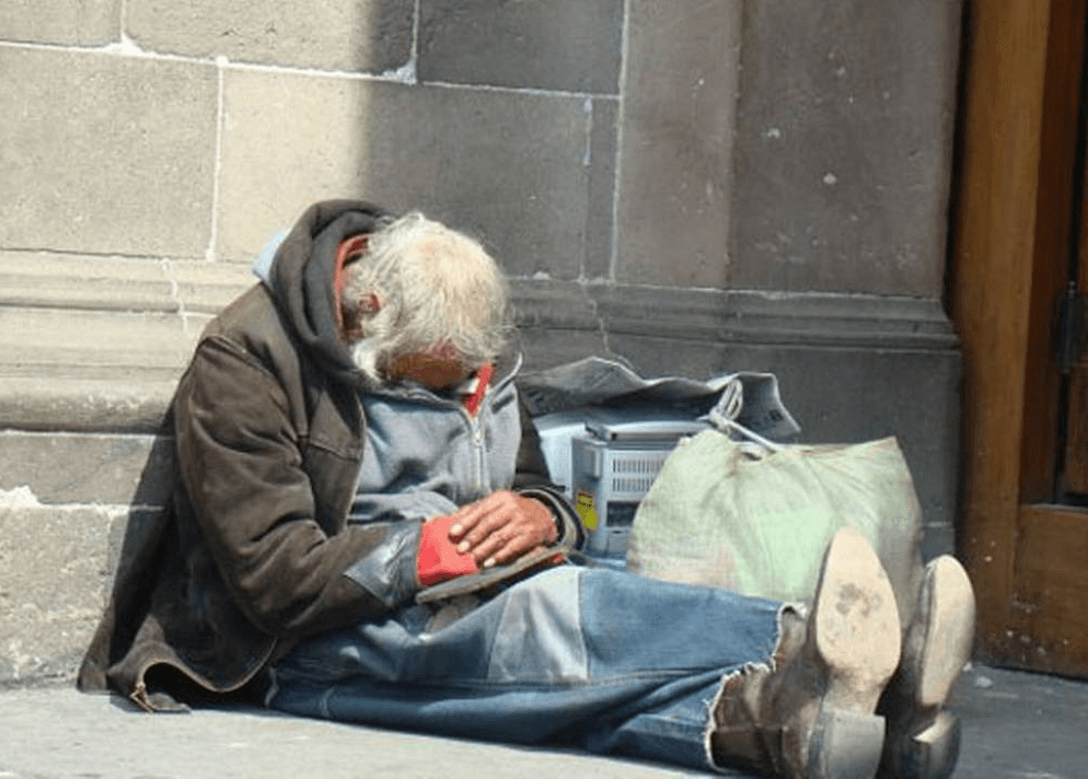 Abandonan a adultos mayores de otros estados en SLP
