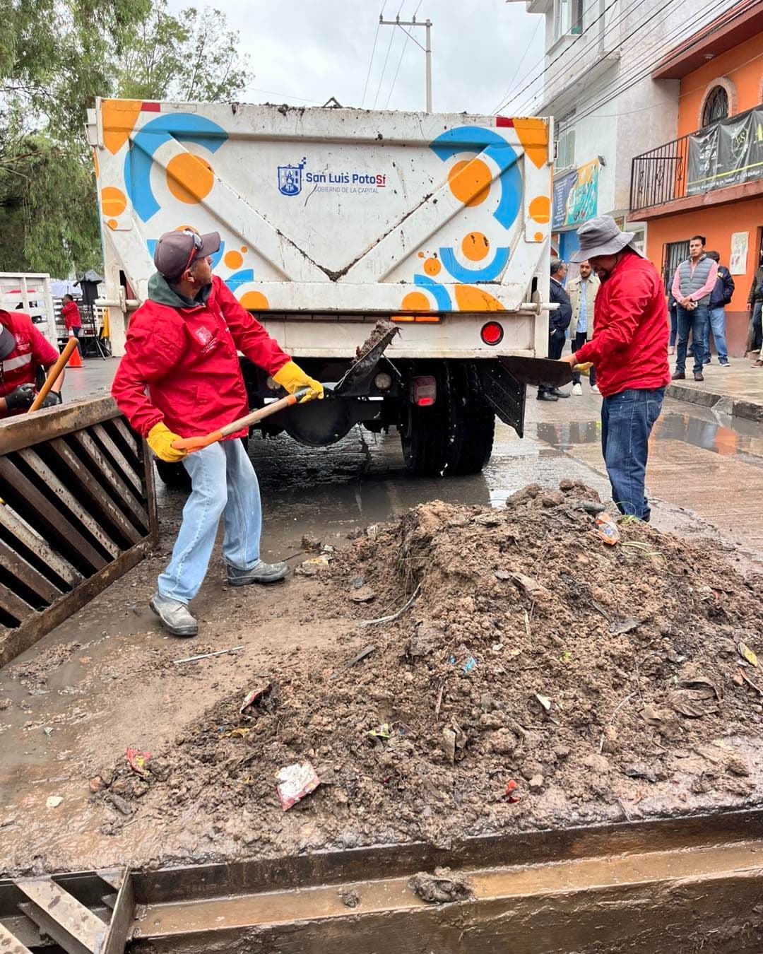ROBUSTECEN LIMPIEZA URBANA EN LA CAPITAL CON MÁS DE 12 TONELADAS DE RESIDUOS RECOLECTADOS