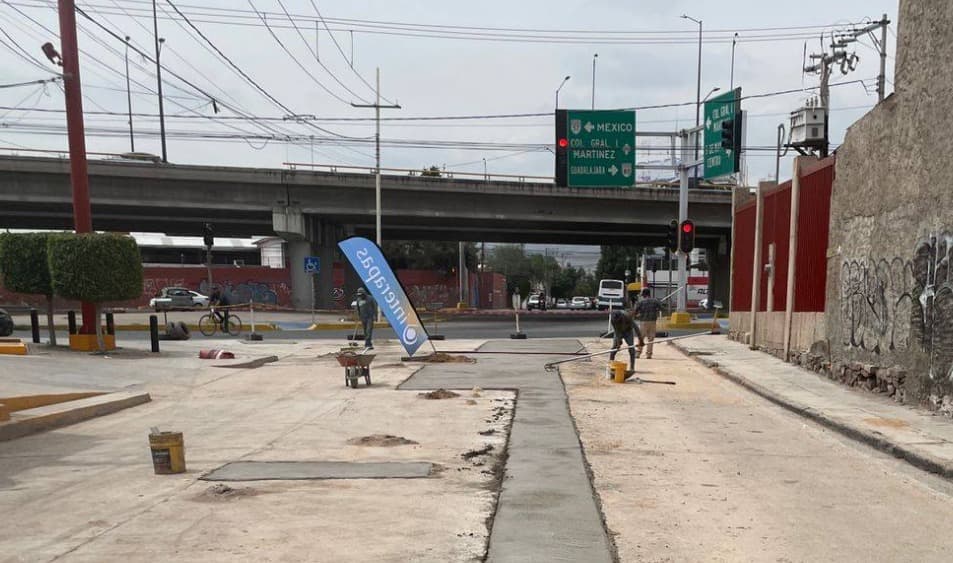 Entrega Galindo renovación del drenaje en 5 de Mayo