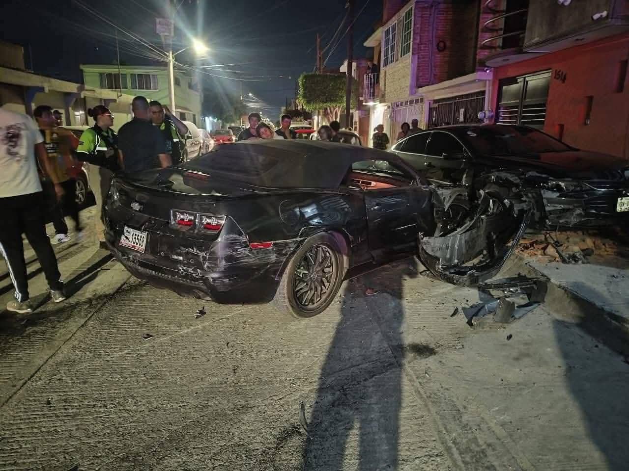 Estrella un Camaro conductor ebrio en Jardines del Sur