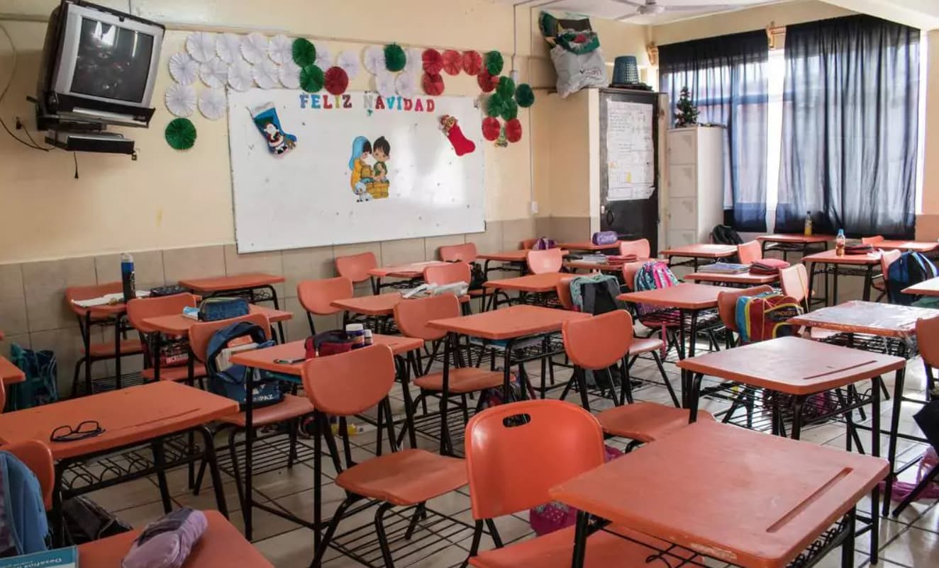 Atracan criminales escuelas durante vacaciones