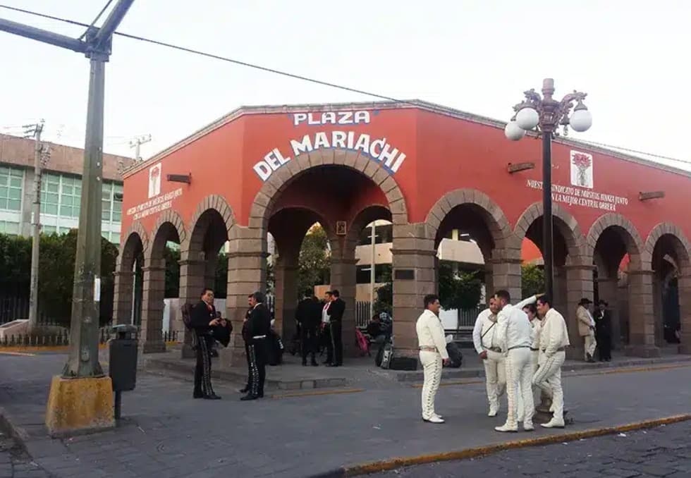 Frena litigio modernización en Plaza del Mariachi