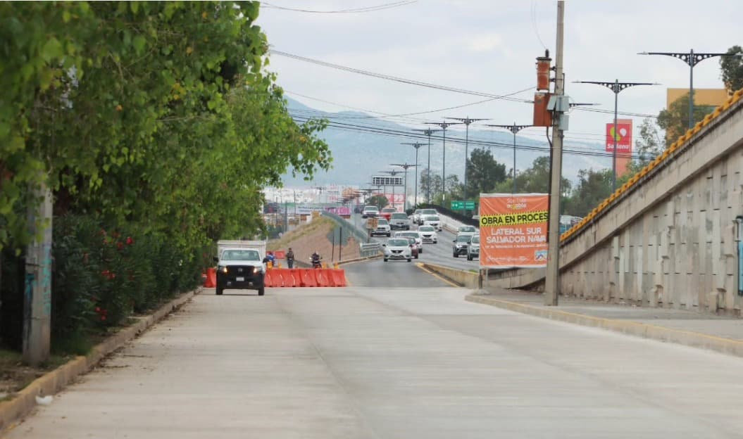 Avanzan trabajos en lateral de Salvador Nava