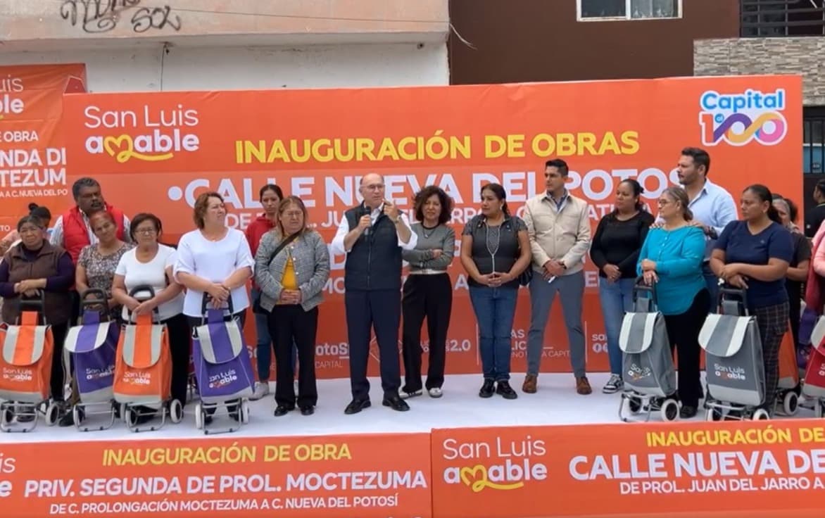 Lleva Galindo obras viales a la colonia Potosí Rioverde
