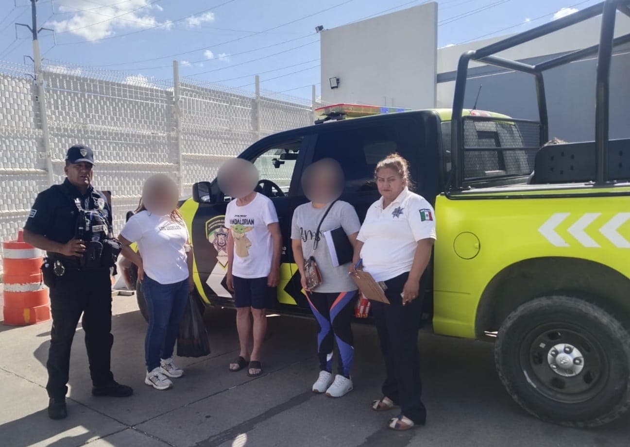 Auxilia SSPC Municipal a abuelito extraviado en colonia Valle Dorado
