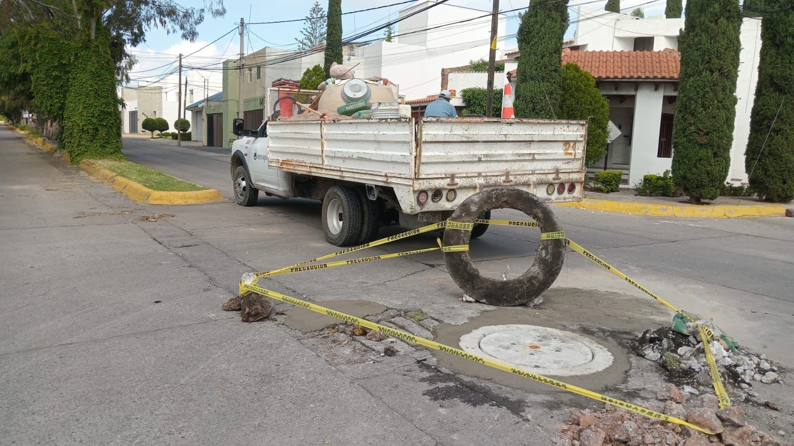 Atiende INTERAPAS de manera express hundimiento de tapa en Codrillera Arakan