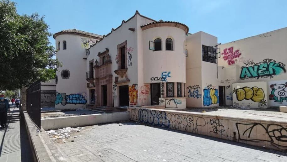 Empresas y particulares aportaron para rescatar casona de Carranza: Azuara