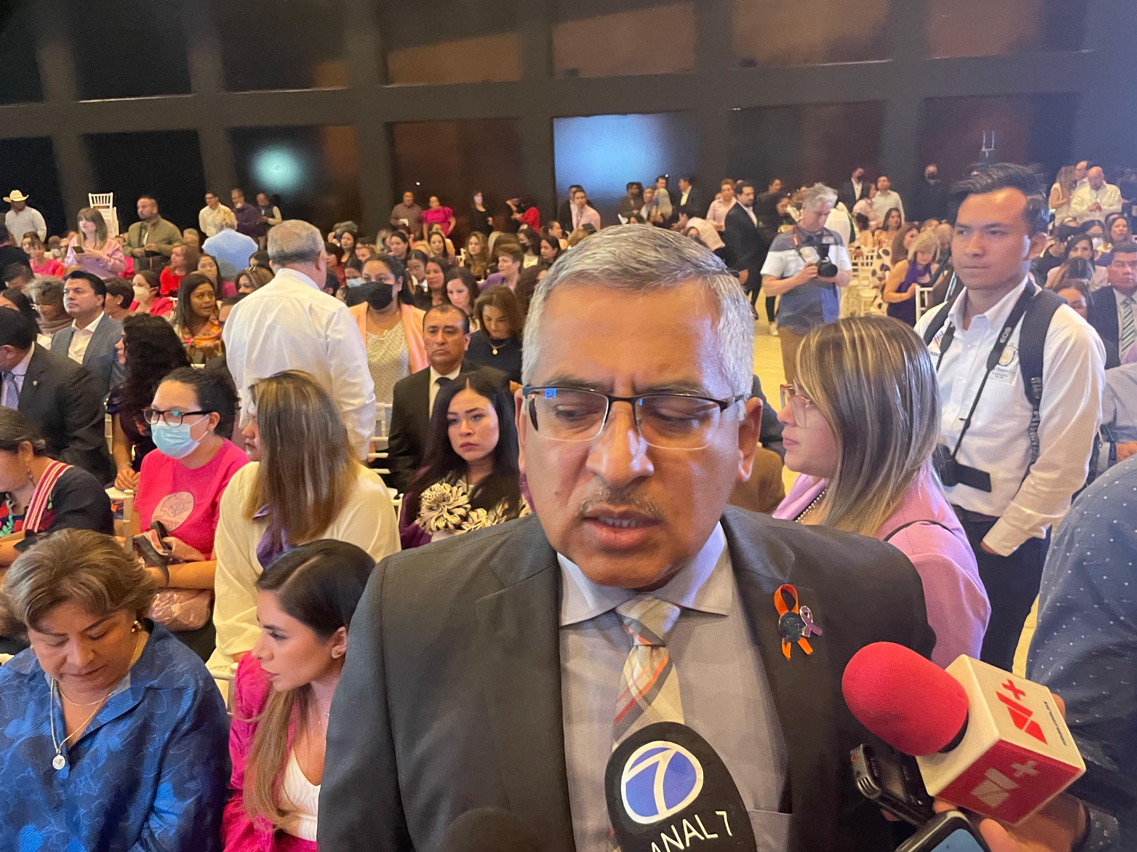 Declara Sala Superior inelegible a José Luis Ruíz Contreras como magistrado