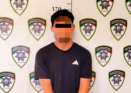 Detiene a SSPC a hombre que intentaba robar en Walmart de la Col. Providencia