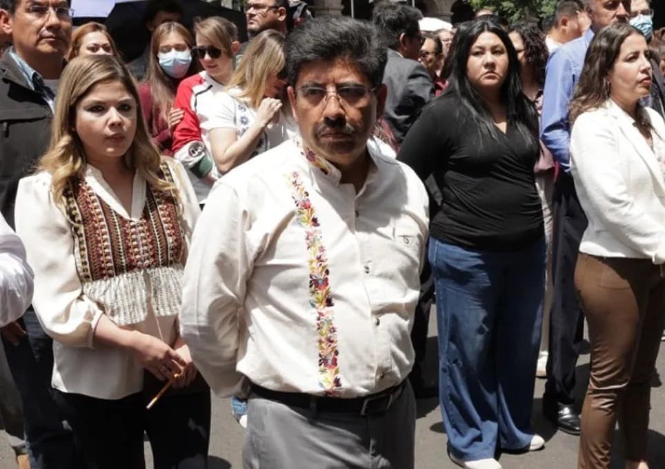 Exponen a secretario del presidente de la SCJN como miembro clave de La Luz del Mundo