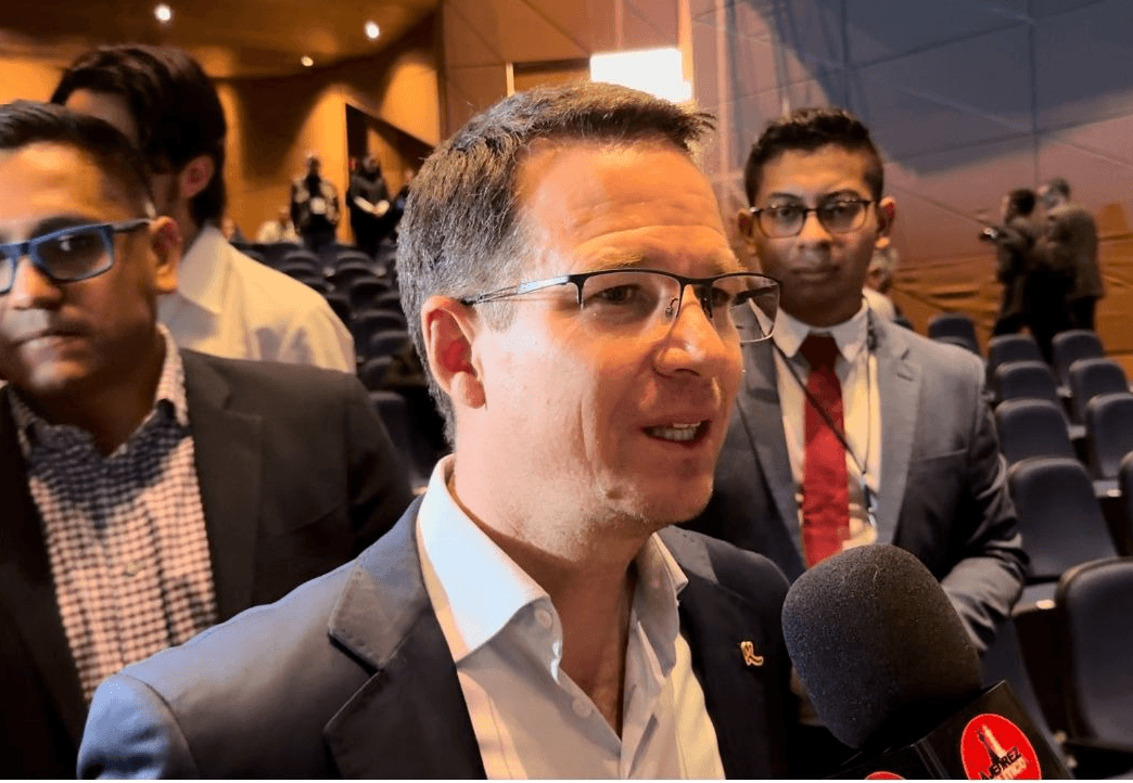 Advierte Anaya riesgo de quiebra y falta de medicinas en el presupuesto 2027