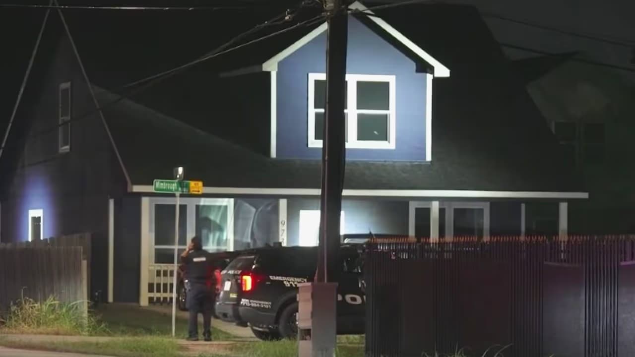 Muere baleado menor de 11 años por tocar timbre de broma en Texas