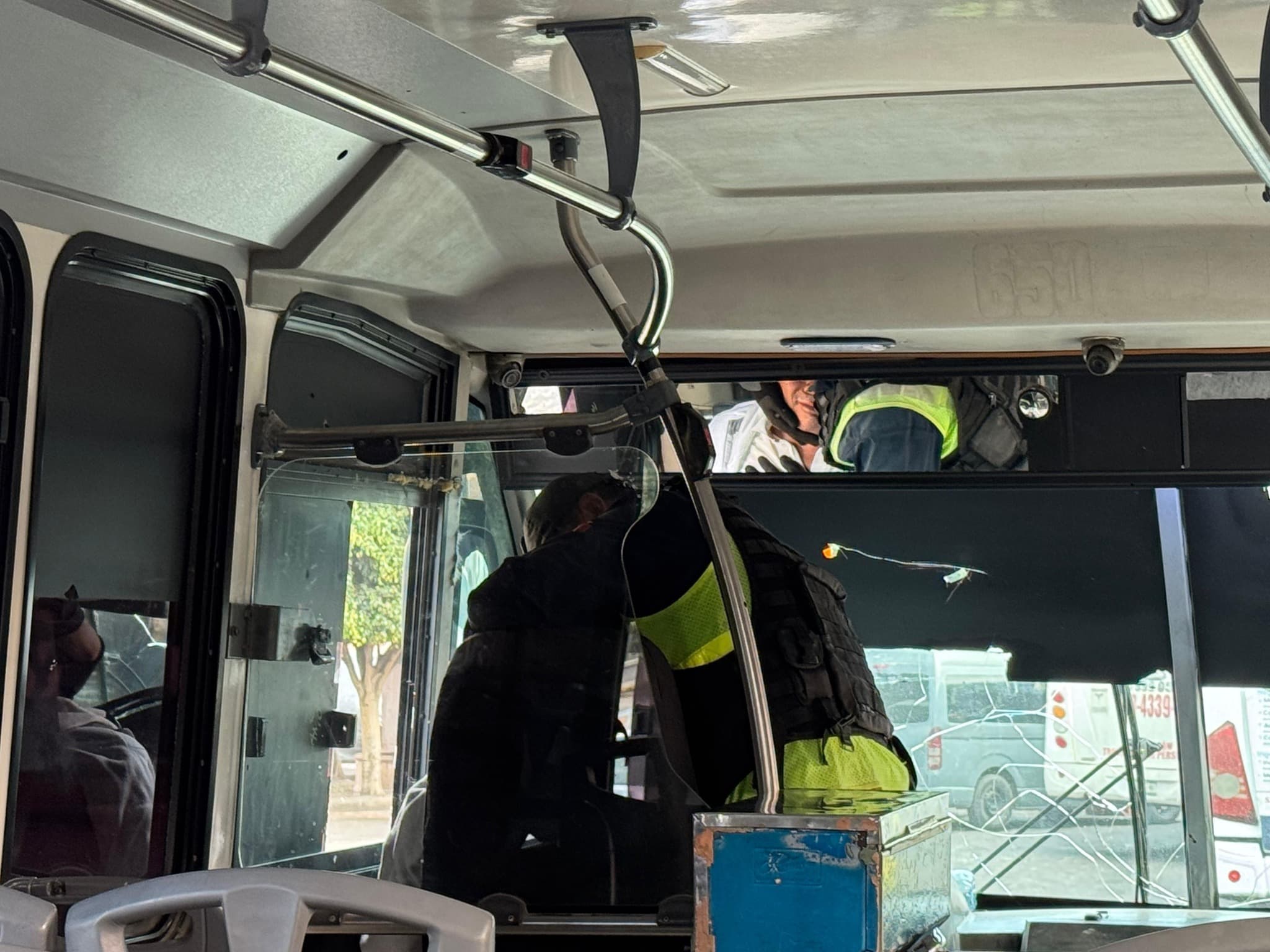 Salvan de un infarto a chófer urbano Policía Vial de San Luis Capital