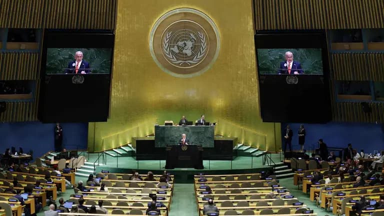 Da Netanyahu discurso en la ONU en sala casi vacía