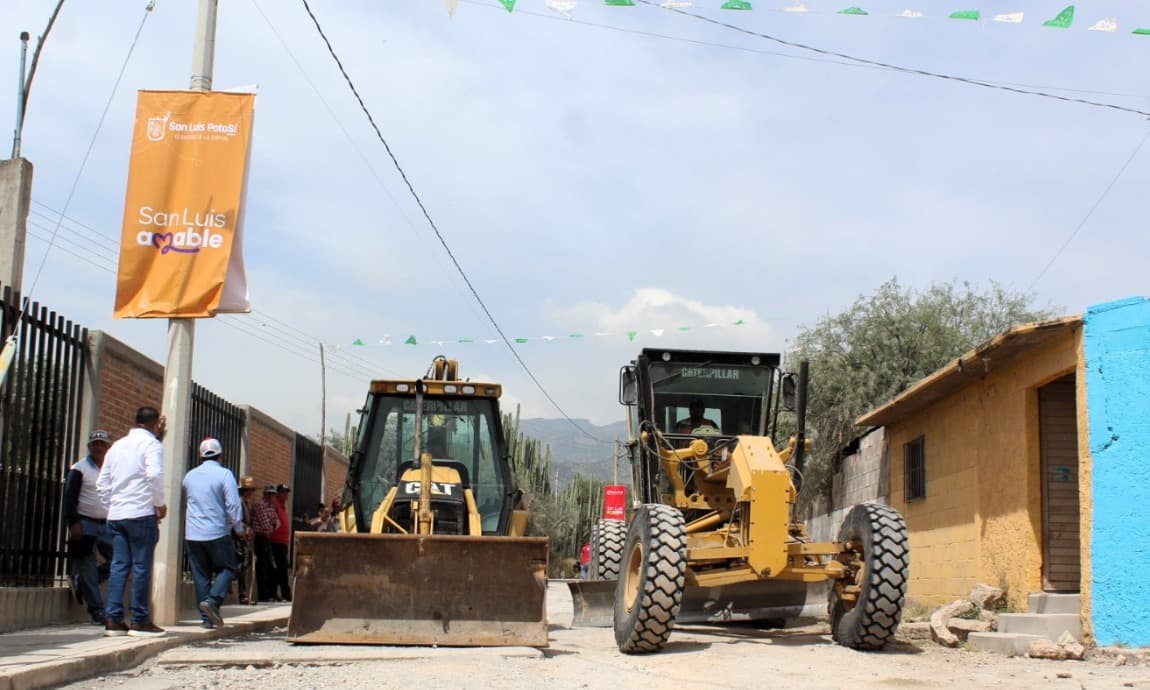 Reconocen avances de obras viales en la Capital