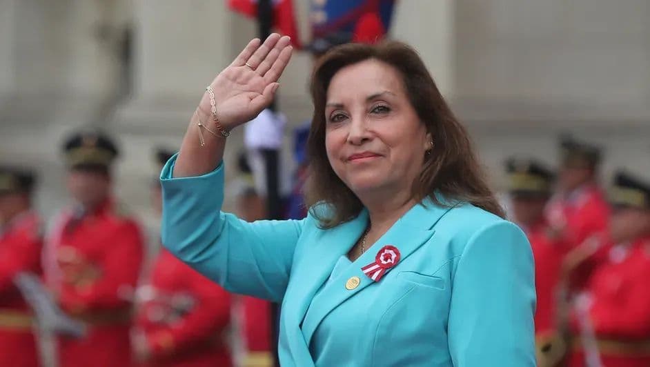 Destituye Congreso de Perú a la presidenta Dina Boluarte